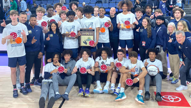 Notre Dame (Sherman Oaks) boys basketball3